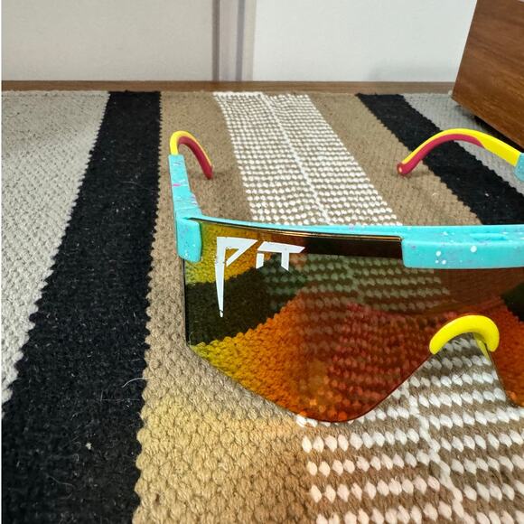 Pit Viper The Playmate 2000s Sunglasses Fair Preowned Retro Shield Sport Active - Picture 5 of 15